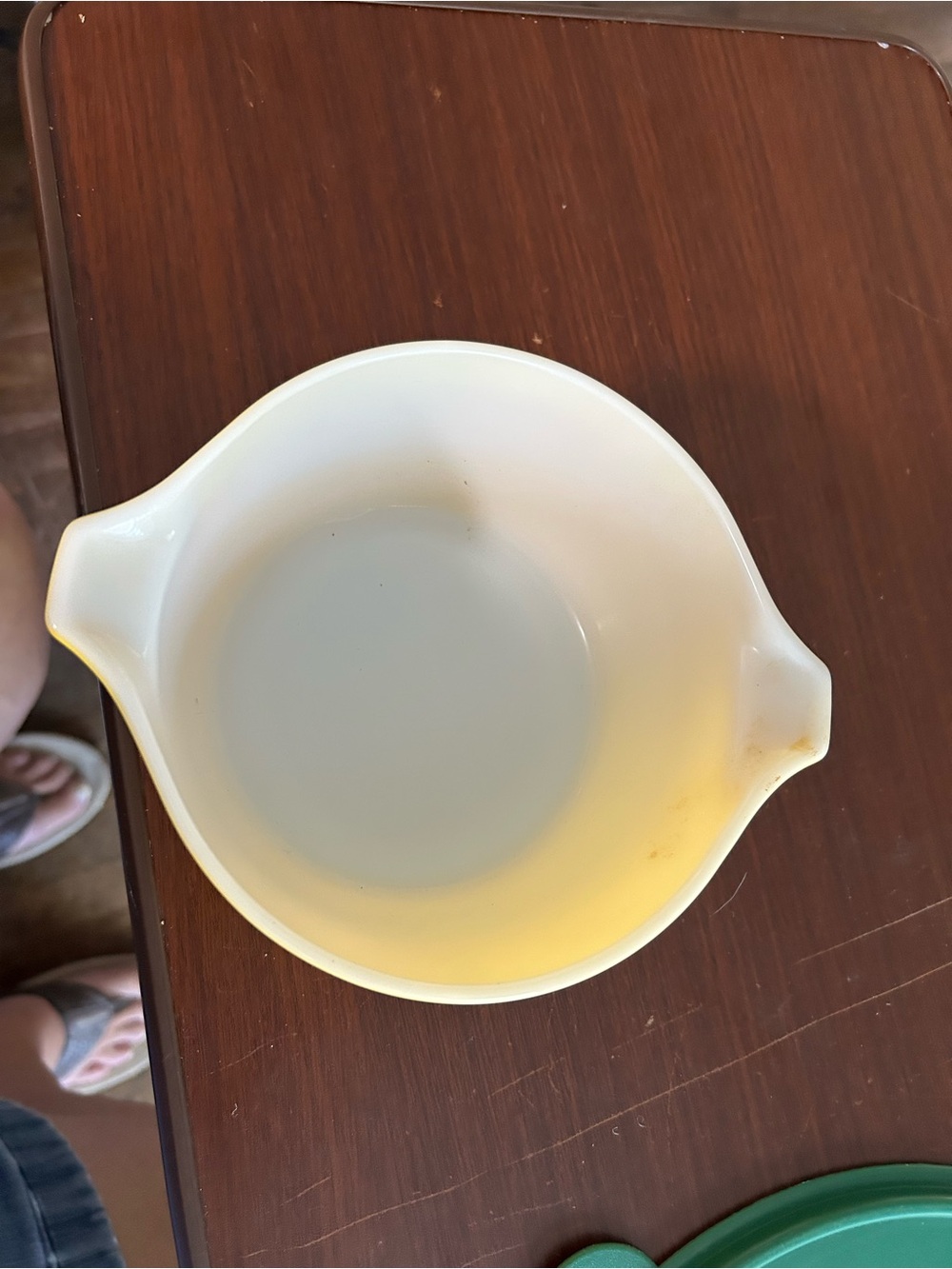 Vintage Pyrex 1 quart yellow casserole dish missing lid - Picture 3 of 4